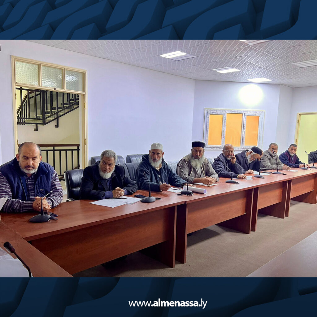Extra 67.jpg5 67 بلدية الزاوية الغرب تناقش تحديات عمل المخاتير وملفات المرضى المزمنين