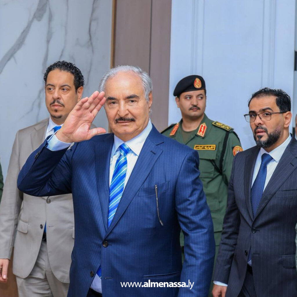 Extra 7.jpg111111 7 القائد العام للقوات المسلحة يلتقي مجموعة من النخب والنشطاء والإعلاميين والأكاديميين والحقوقيين