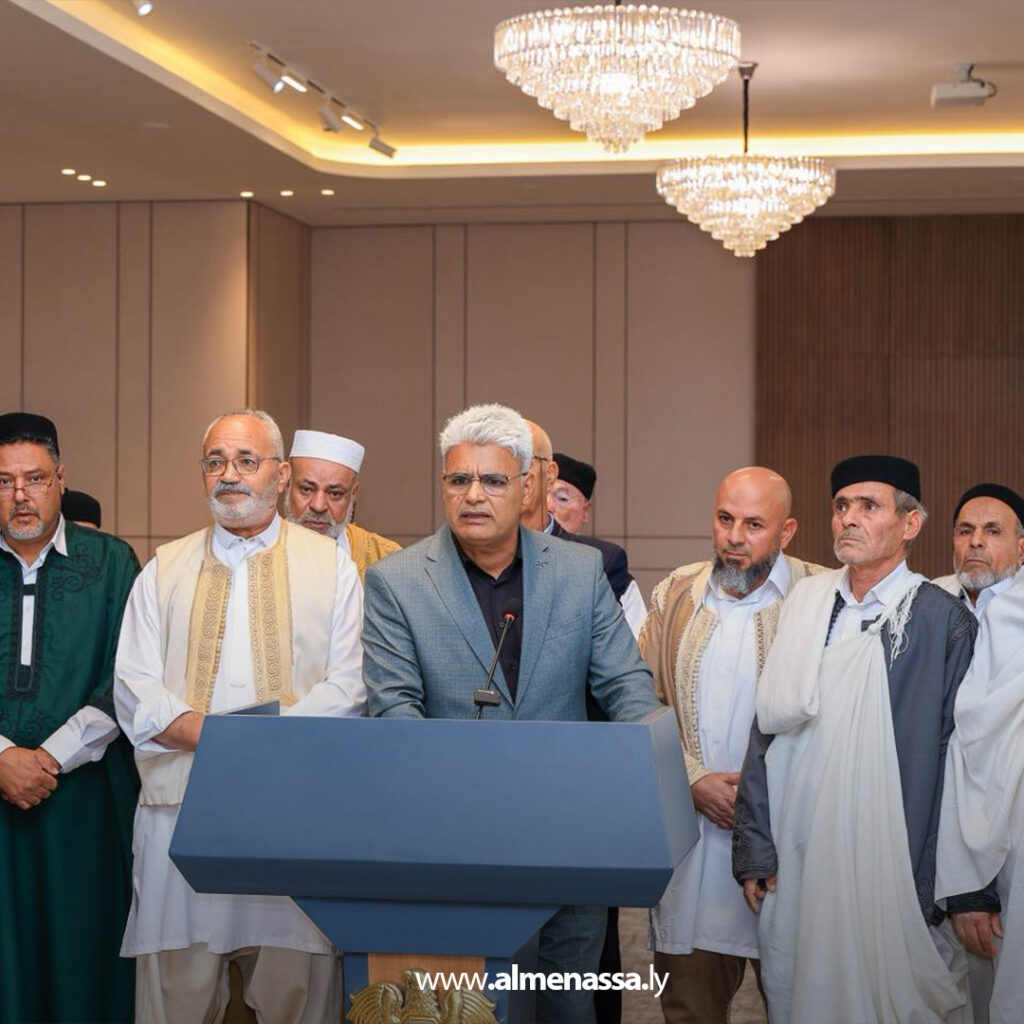 Extra 7.jpg27 7 القائد العام يستقبل مشايخ وأعيان وحكماء قبائل مدينة ككلة في مدينة المشير العسكرية