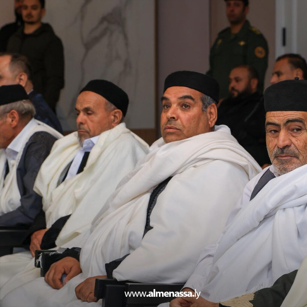 Extra 7.jpg28 7 القائد العام يستقبل مشايخ وأعيان وحكماء قبائل مدينة ككلة في مدينة المشير العسكرية