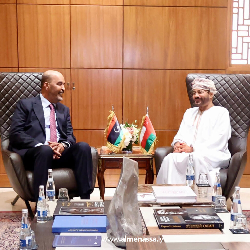 Extra 76.jpg1 76 الكوني يناقش مع وزير الخارجية العُماني دعم الاستقرار وتعزيز التعاون الثنائي