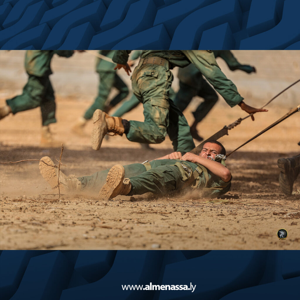 Extra 76.jpg4 76 انطلاق دورة المظلات رقم 79 بمدرسة الصاعقة والمظلات للقوات المسلحة