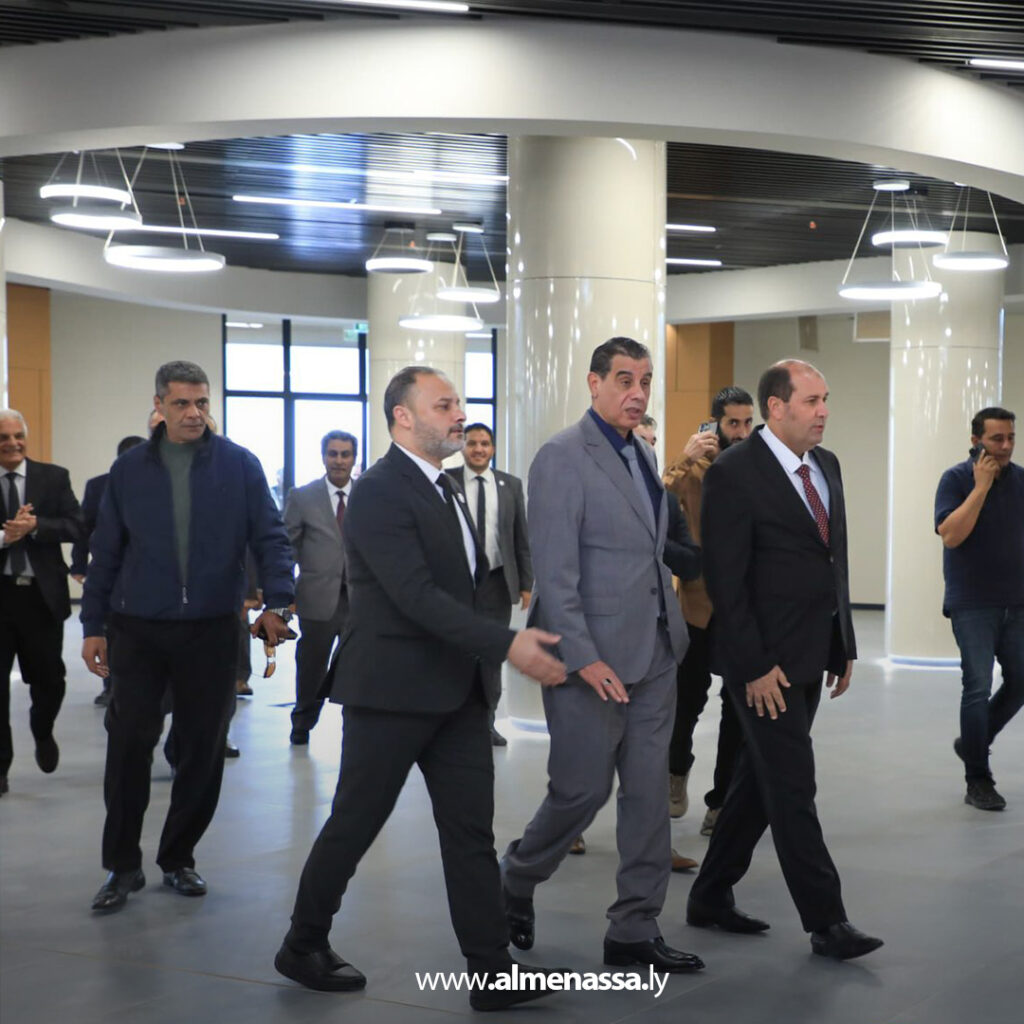 Extra 85.jpg11 85 القائد العام يزور جامعة بنغازي ويطلع على آخر مستجدات أعمال الإعمار التي يشرف عليها صندوق التنمية