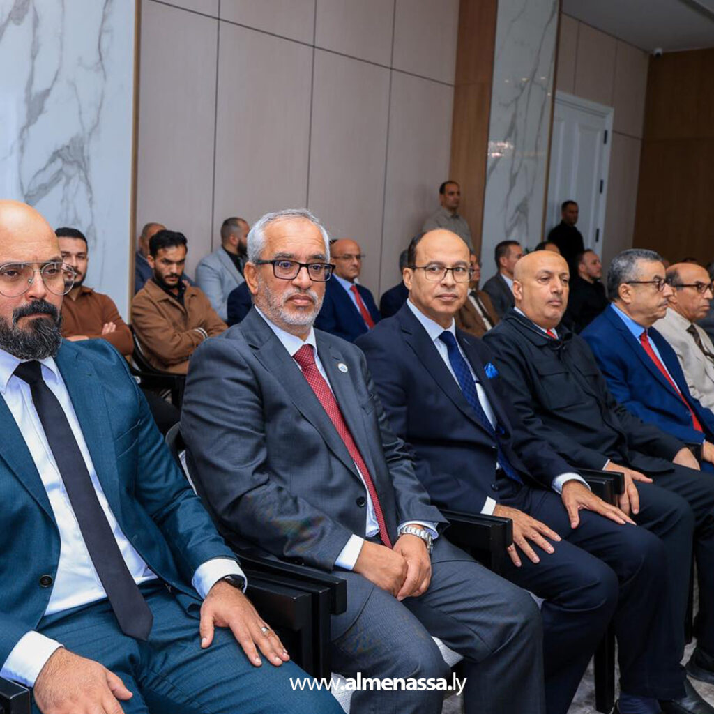 Extra 85.jpg1 85 القائد العام للقوات المسلحة يلتقي مجموعة من النخب والنشطاء والإعلاميين والأكاديميين والحقوقيين