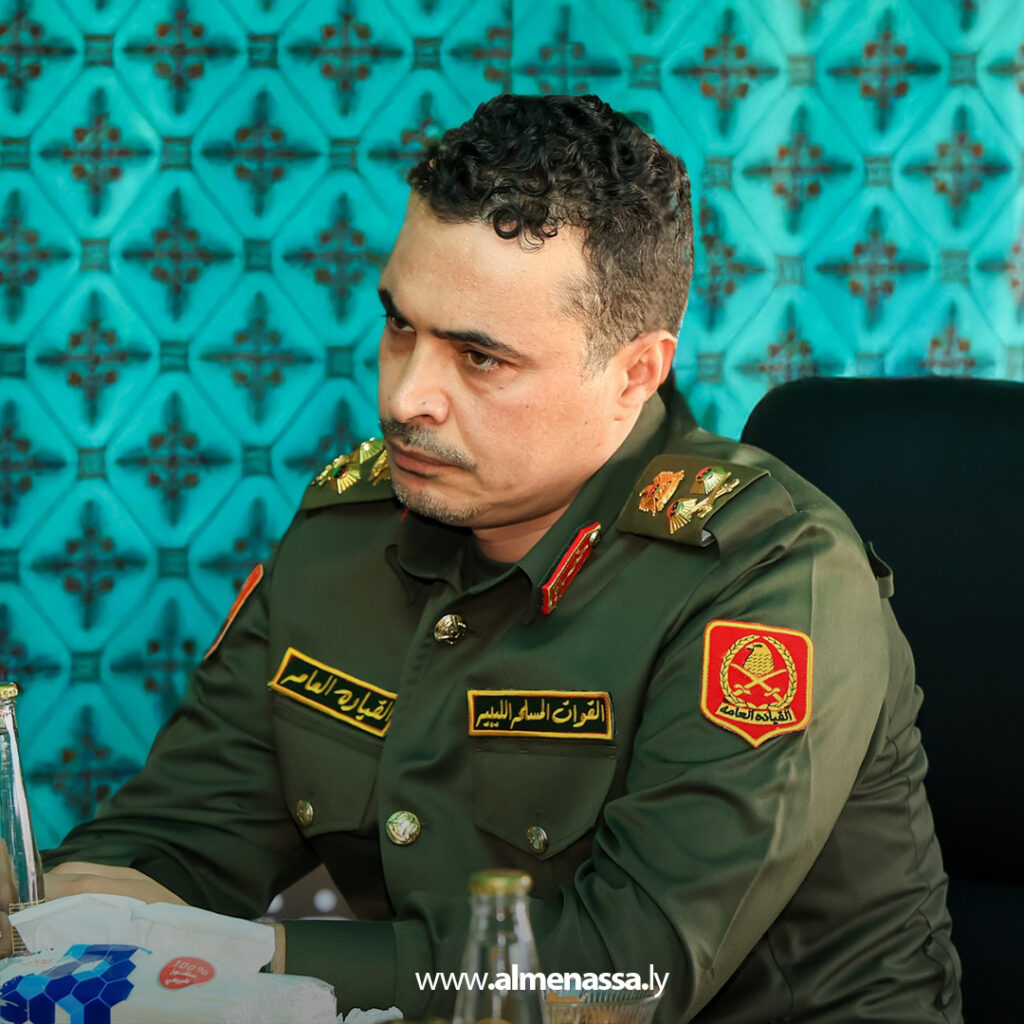 Extra 9.jpg17 9 في زيارة ميدانية للكفرة.. رئيس الأركان العامة يشدد على وحدة الصف ودعم الأمن والتنمية