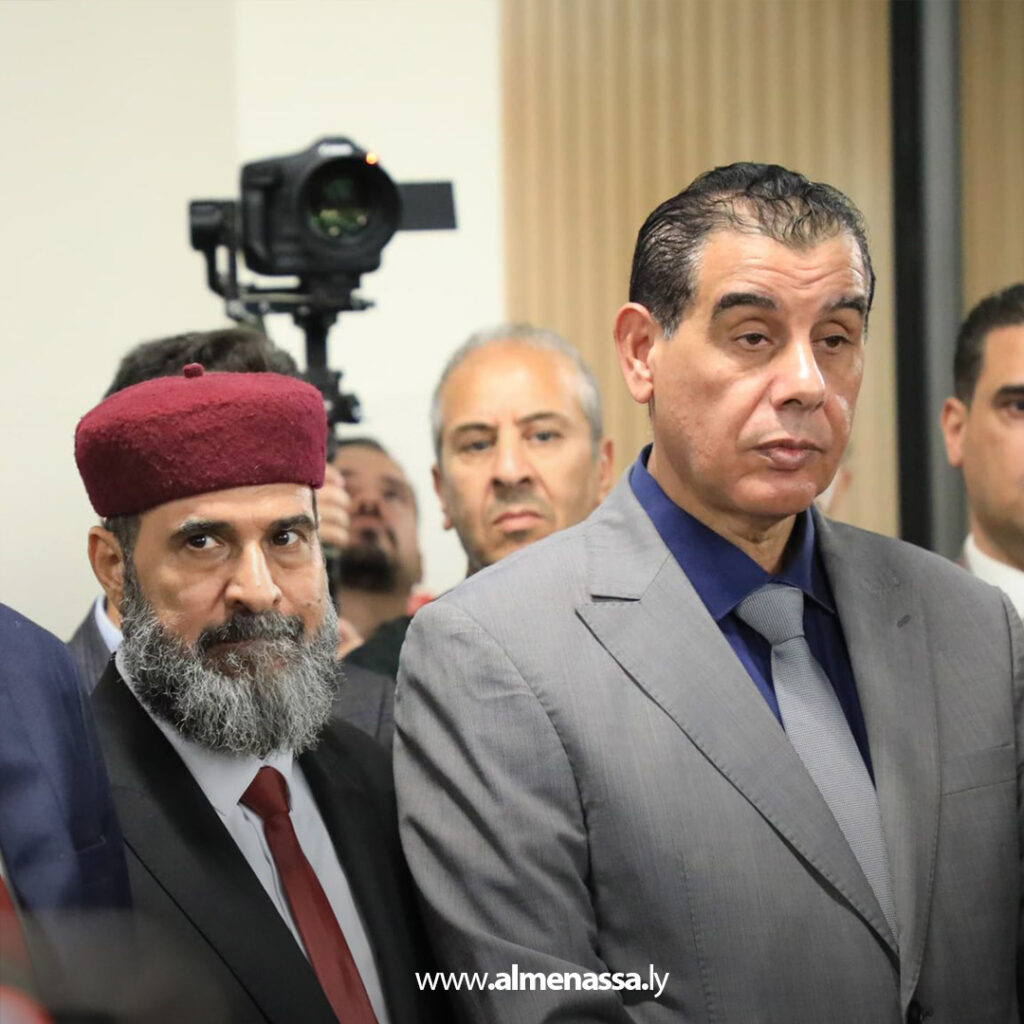 Extra 92.jpg3 92 القائد العام يزور جامعة بنغازي ويطلع على آخر مستجدات أعمال الإعمار التي يشرف عليها صندوق التنمية