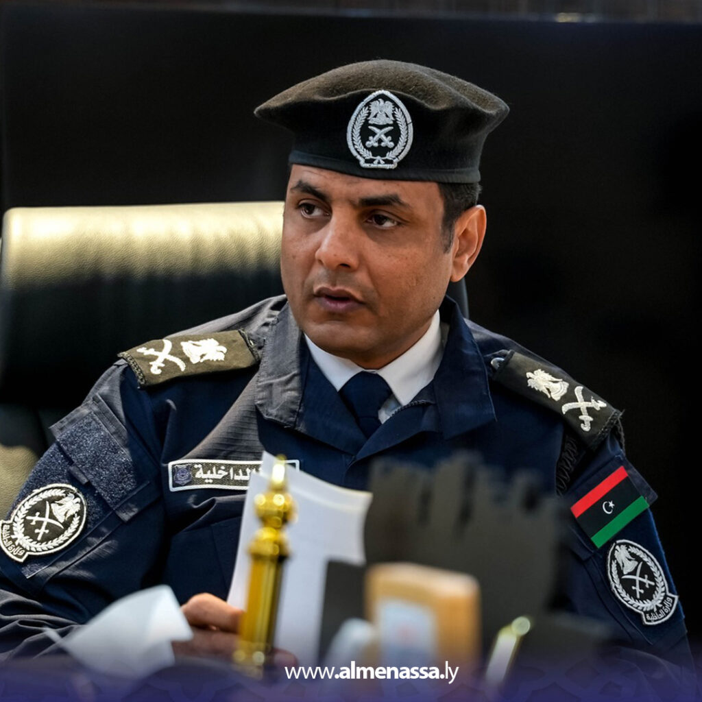 Extra Recovered 28 وزير الداخلية يبحث مع مدير أمن الكفرة خطط الدعم ورفع الجاهزية الأمنية