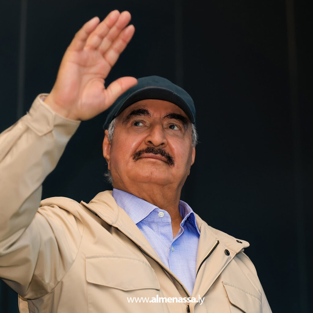 Extra.jpg1111111111 القائد العام يفتتح ملعب الاتحاد العسكري في مدينة المشير بحضور حكومي وعسكري