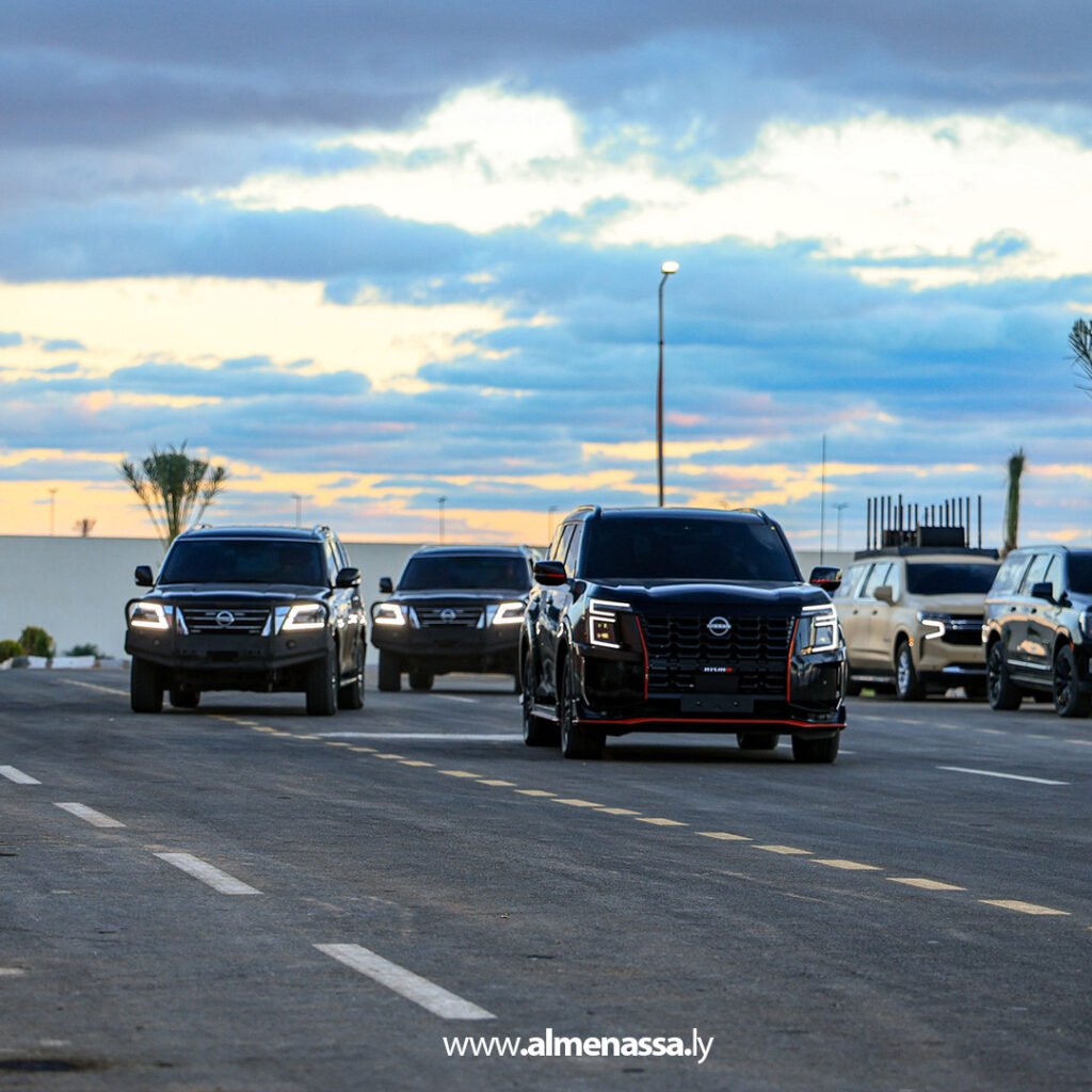 Extra.jpg11111111111 القائد العام يفتتح ملعب الاتحاد العسكري في مدينة المشير بحضور حكومي وعسكري