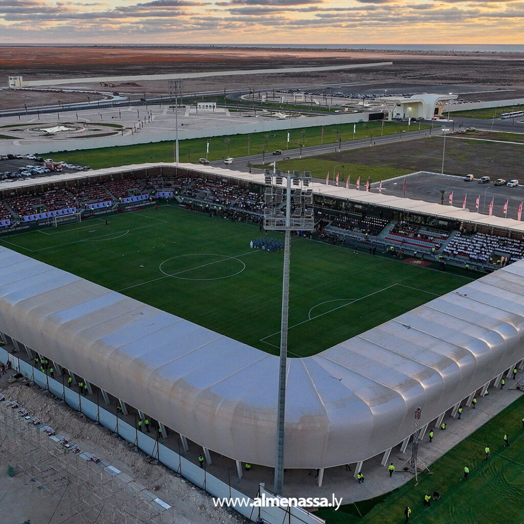 Extra.jpg1111111111111111111 القائد العام يفتتح ملعب الاتحاد العسكري في مدينة المشير بحضور حكومي وعسكري