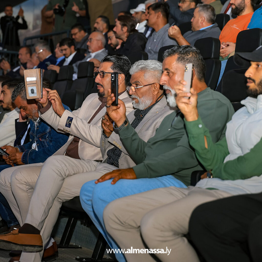 Extra.jpg1111111111111111111111111111 القائد العام يفتتح ملعب الاتحاد العسكري في مدينة المشير بحضور حكومي وعسكري