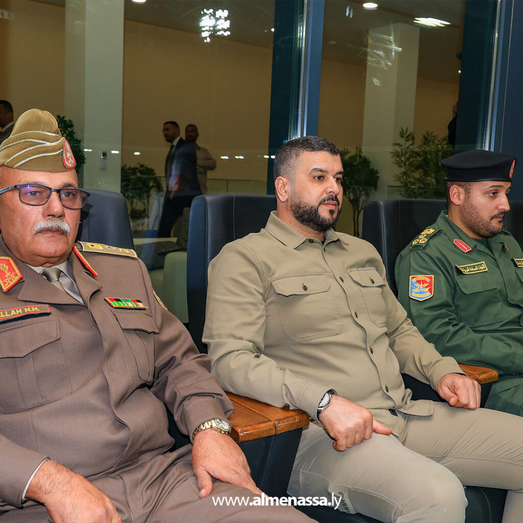 Extra.jpg111111111111111111111111111111 القائد العام يفتتح ملعب الاتحاد العسكري في مدينة المشير بحضور حكومي وعسكري