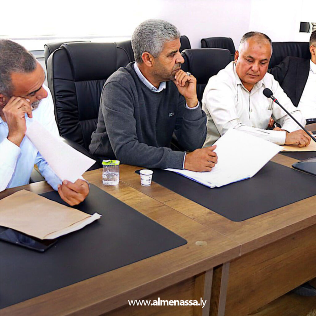 Extra 102.jpg1 102 لجنة الصحة بالأصابعة تقرر تشكيل فريق طبي لزيارة المدارس