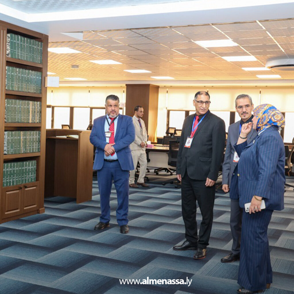 Extra 108 نائب القنصل المغربي يزور المكتبة البرلمانية بمقر ديوان مجلس النواب في بنغازي
