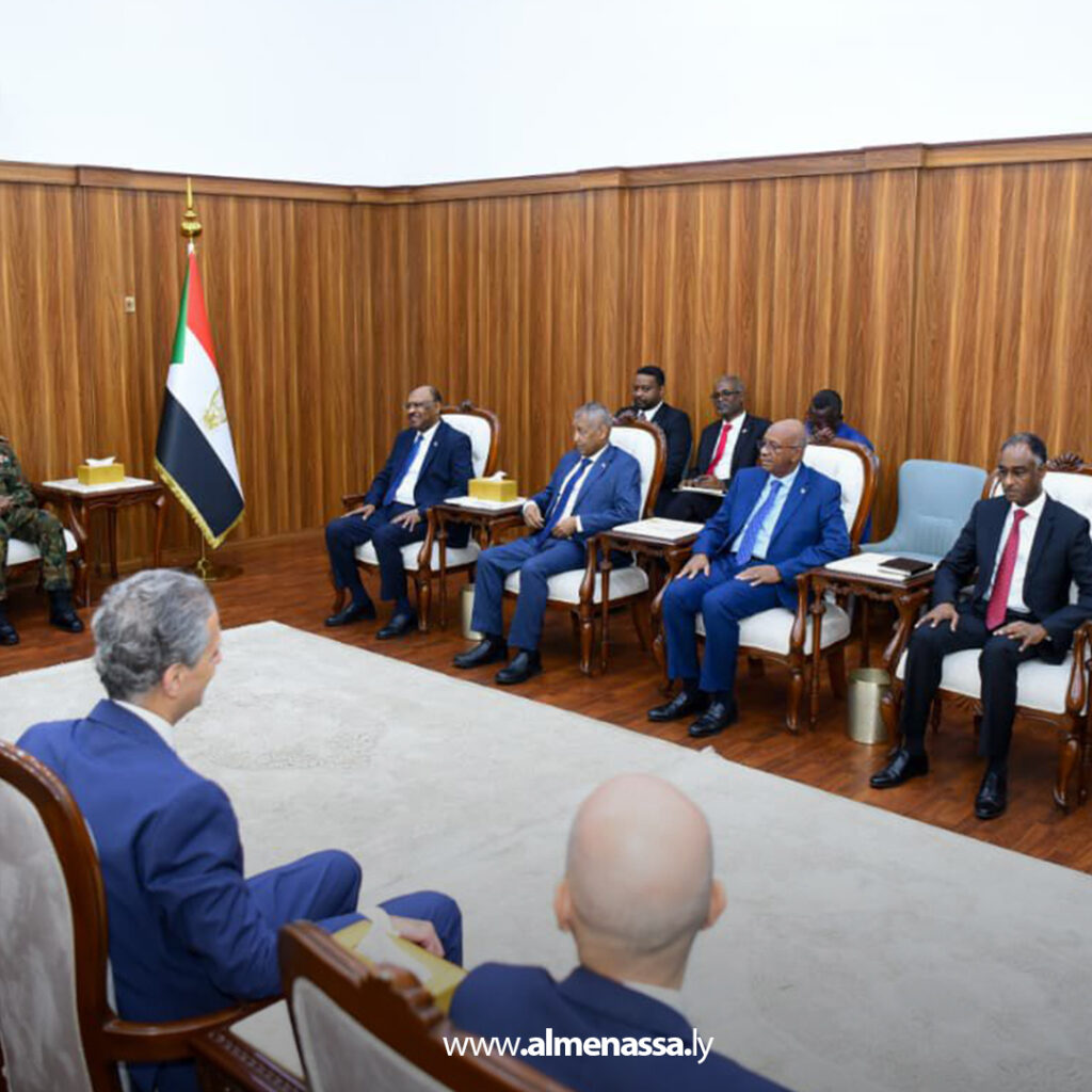 Extra 122 وزير الخارجية المصري يؤكد لرئيس مجلس السيادة السوداني دعم أمن واستقرار السودان