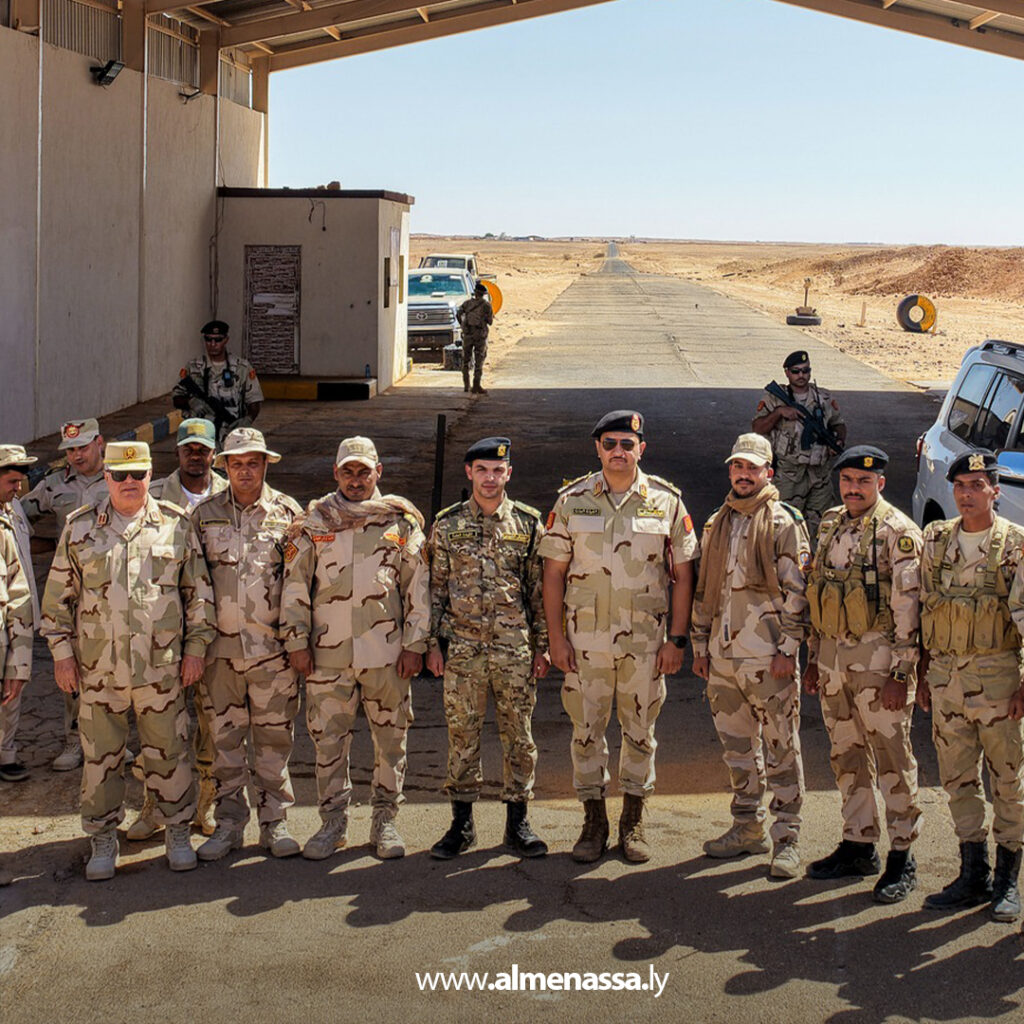 نائب القائد العام يتفقد منفذ التوم الحدودي ويؤكد جاهزية القوات لتنفيذ مهامها بكفاءة عالية 10 Extra 2.jpg9 2