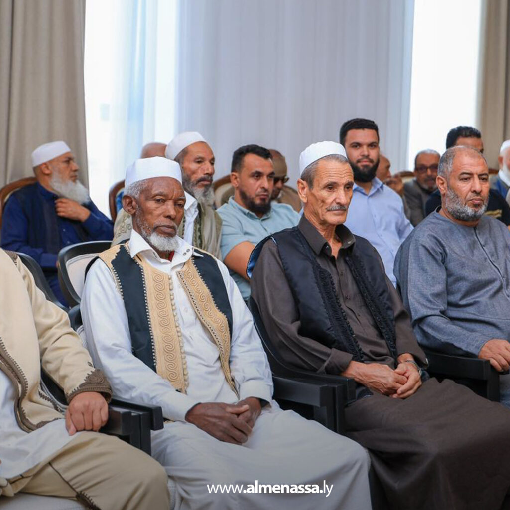 Extra 22.jpg4 22 القائد العام يستقبل مشايخ وأعيان الزاوية ويؤكد أن مدينة الزاوية مؤثرة ولا يمكن أن تبقى خارج دائرة صنع القرار