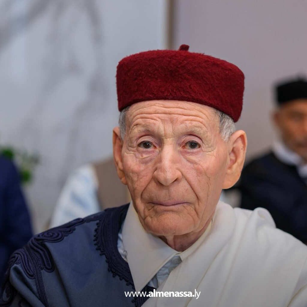 Extra 25.jpg3 25 القائد العام يستقبل مشايخ بني وليد ويؤكد بأن ليبيا بحاجة إلى تغيير جذري يقوده الشعب لبناء دولة موحدة ومستقرة