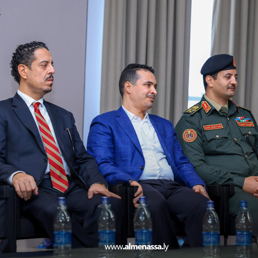 Extra 3.jpg13 3 القائد العام يستقبل مشايخ بني وليد ويؤكد بأن ليبيا بحاجة إلى تغيير جذري يقوده الشعب لبناء دولة موحدة ومستقرة