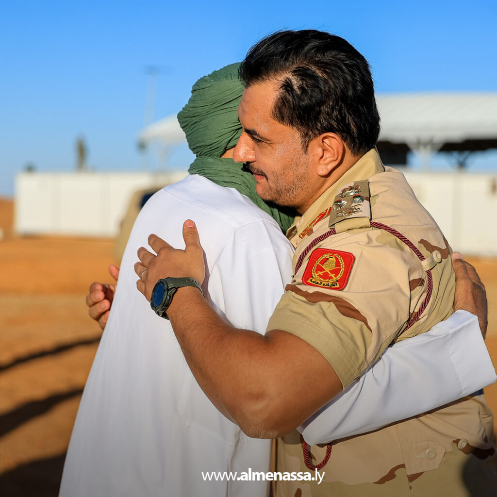 Extra 5.jpg6 5 نائب القائد العام يتفقد قاعدة السارة العسكرية ويؤكد على الانضباط ورفع الجاهزية لتنفيذ المهام