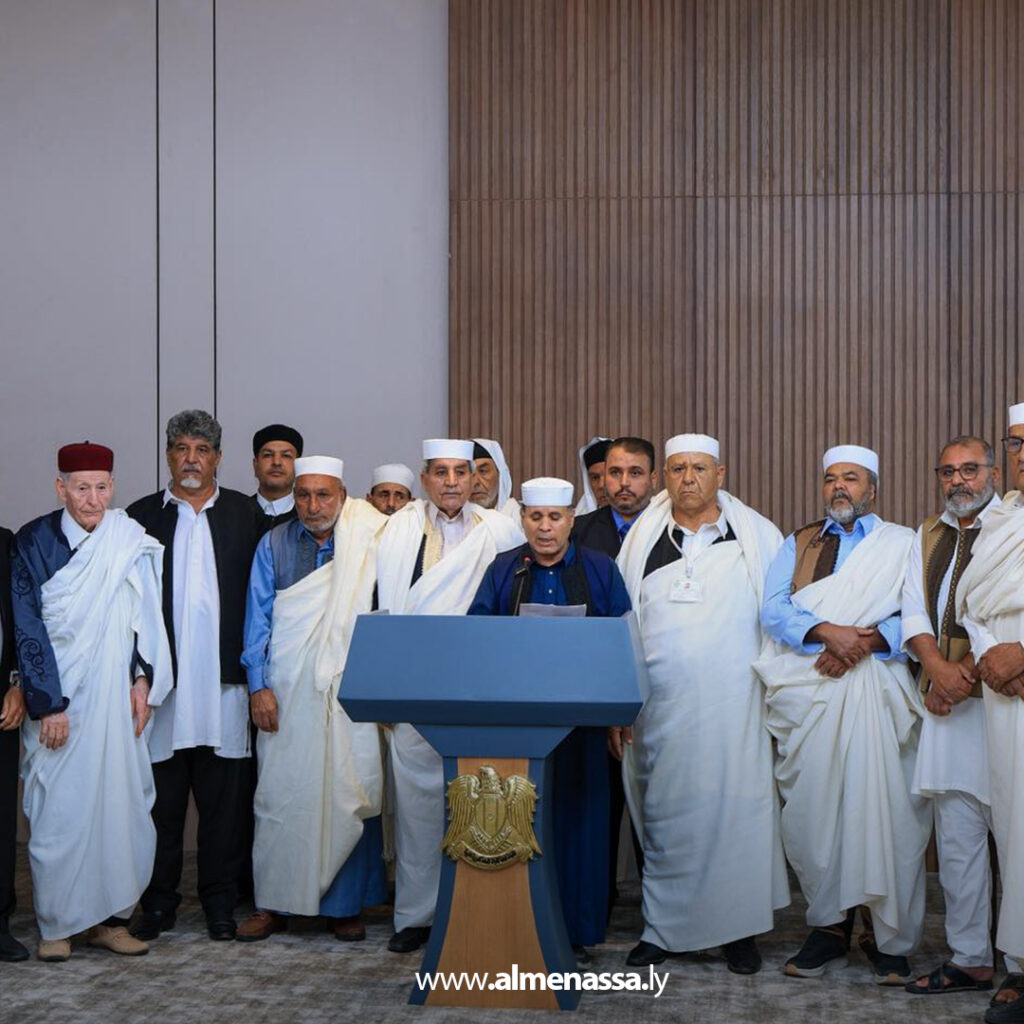 Extra 5.jpg7 5 القائد العام يستقبل مشايخ بني وليد ويؤكد بأن ليبيا بحاجة إلى تغيير جذري يقوده الشعب لبناء دولة موحدة ومستقرة