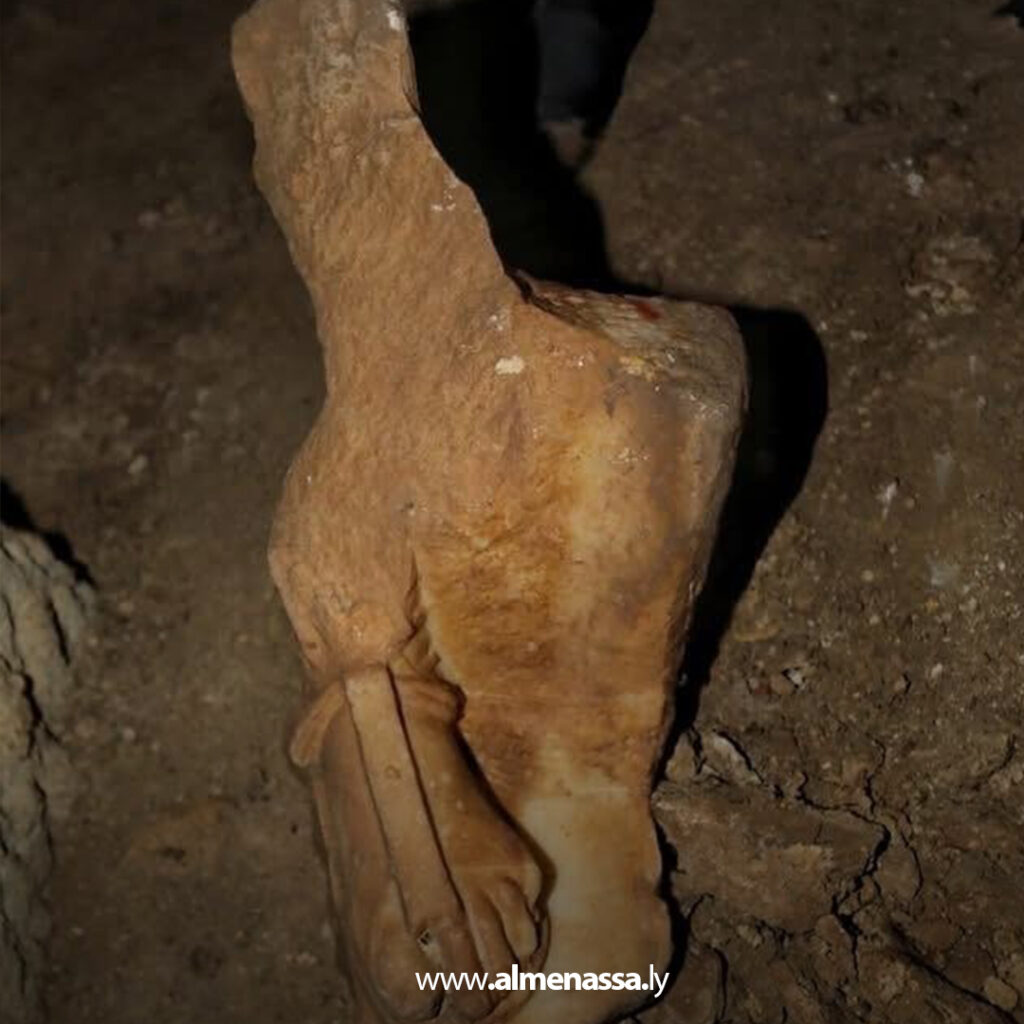 Extra 53 كشف تفاصيل الموقع الأثري الجديد الذي تم اكتشافه تحت سطح الأرض في شحات