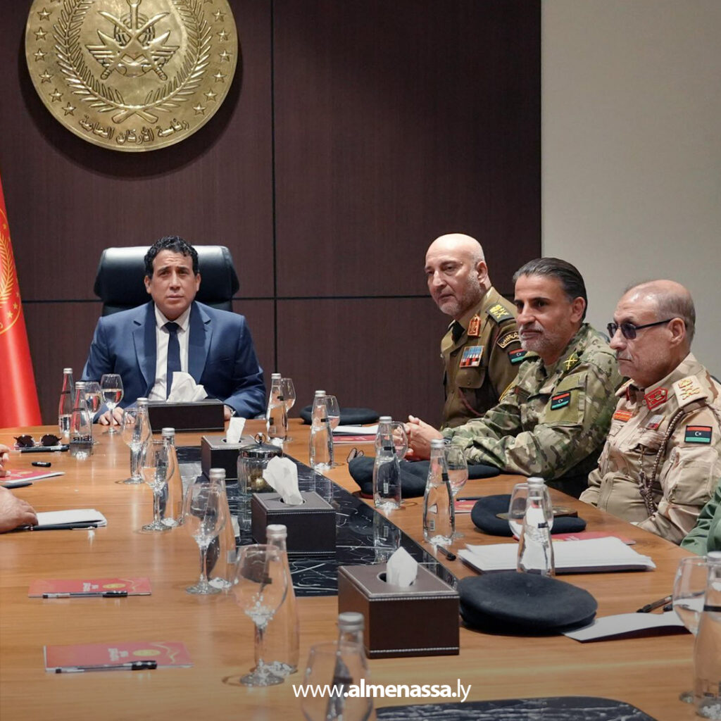 Extra 57.jpg2 57 المنفي يبحث في طرابلس إعادة تنظيم الجيش الليبي وتفعيل قانون التقاعد العسكري