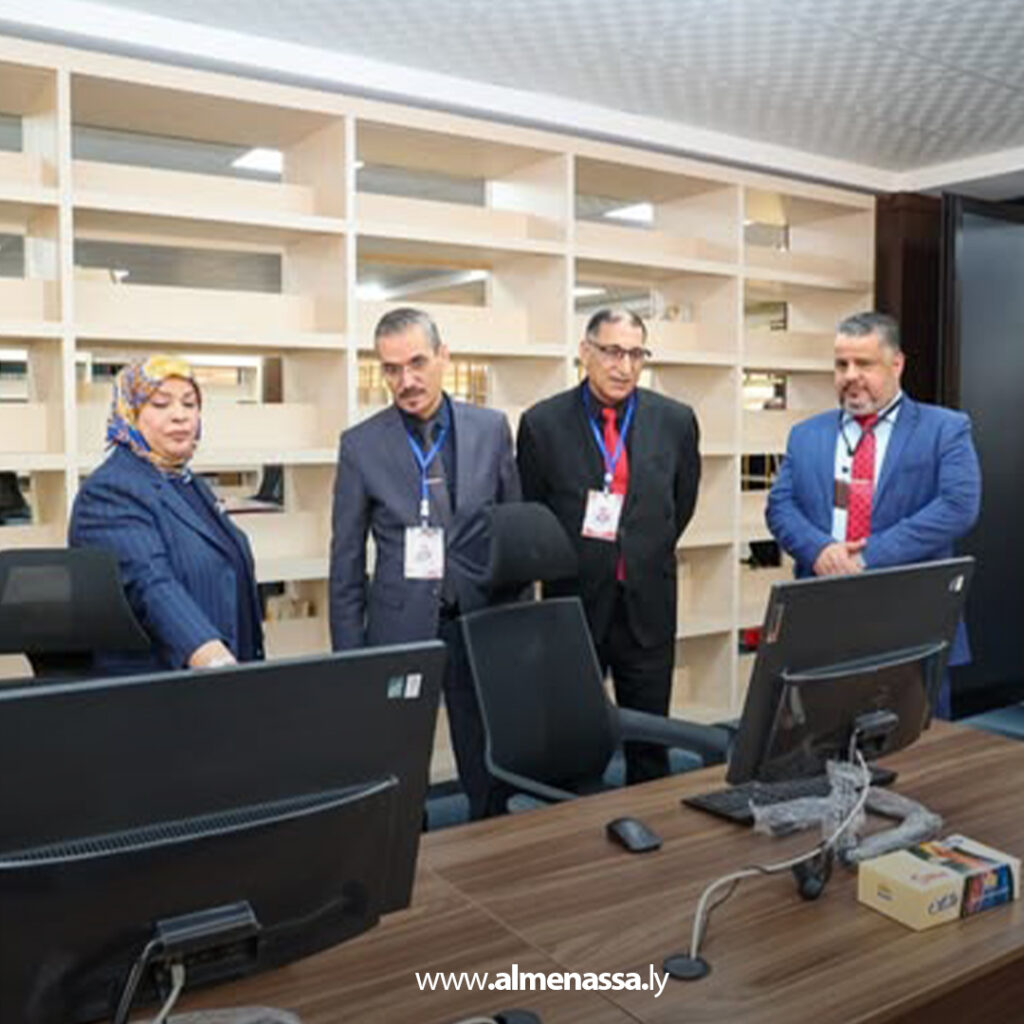 Extra 63.jpg2 63 نائب القنصل المغربي يزور المكتبة البرلمانية بمقر ديوان مجلس النواب في بنغازي