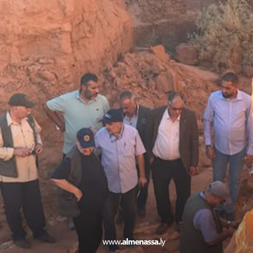 Extra 77.jpg2 77 اللجنة الفنية تكشف تفاصيل ظاهرة التشققات والانجرافات الأرضية في اسبيعة وتحذر من اتساعها قبل موسم الأمطار