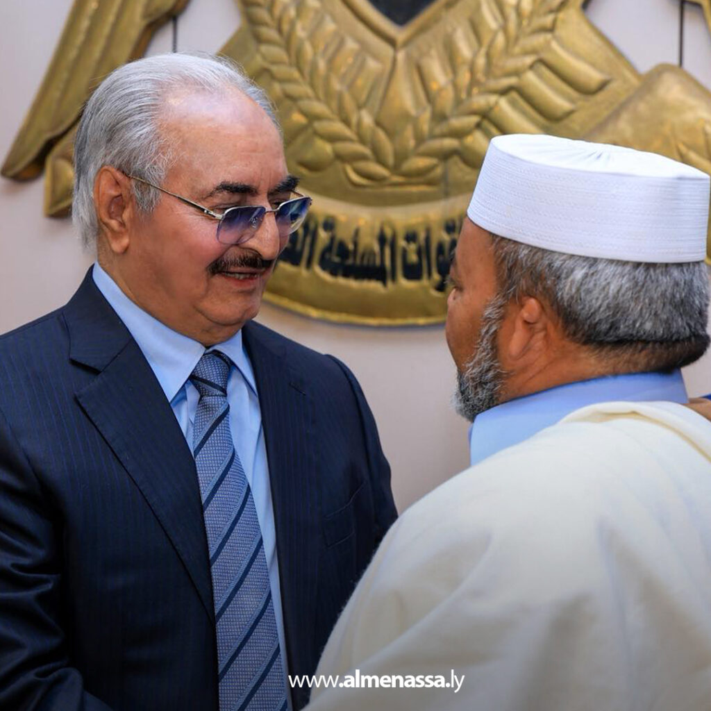 Extra 9.jpg5 9 القائد العام يستقبل مشايخ بني وليد ويؤكد بأن ليبيا بحاجة إلى تغيير جذري يقوده الشعب لبناء دولة موحدة ومستقرة