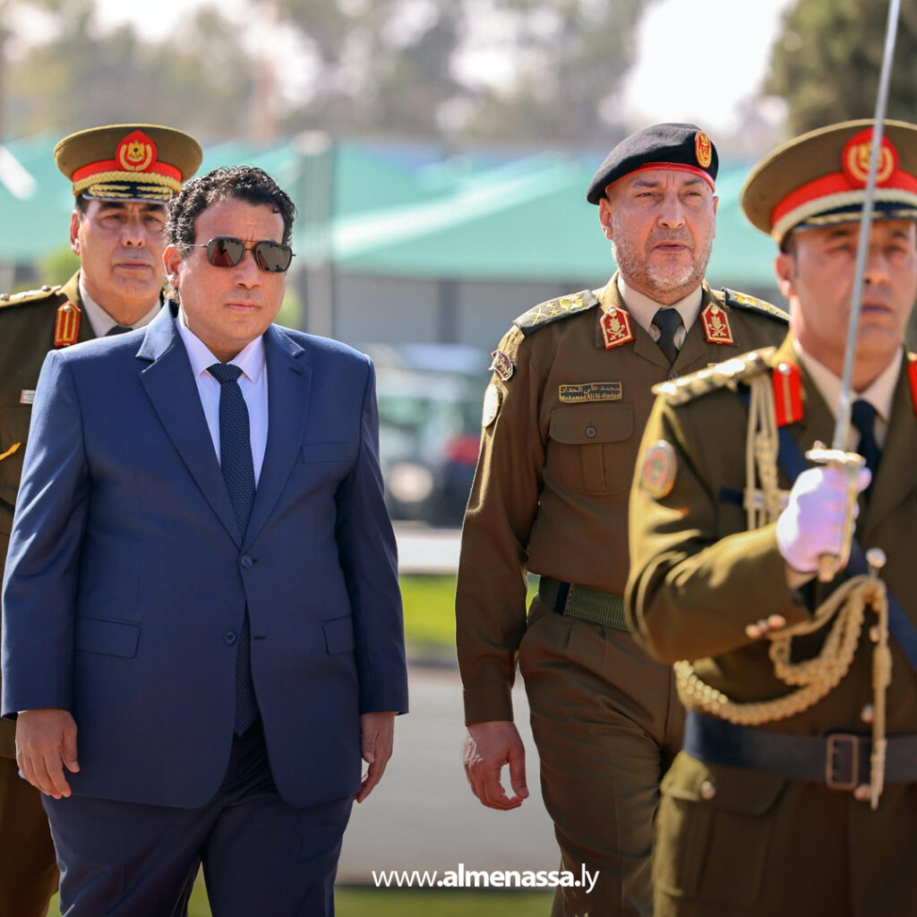 Extra 96 المنفي يبحث في طرابلس إعادة تنظيم الجيش الليبي وتفعيل قانون التقاعد العسكري