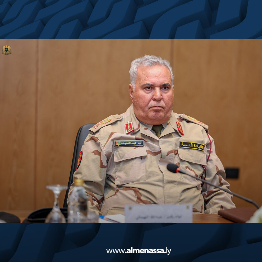 extra Recovered 11.jpg7 11 نائب القائد العام يجتمع مع رئيس هيئة العمليات وآمري المناطق العسكرية