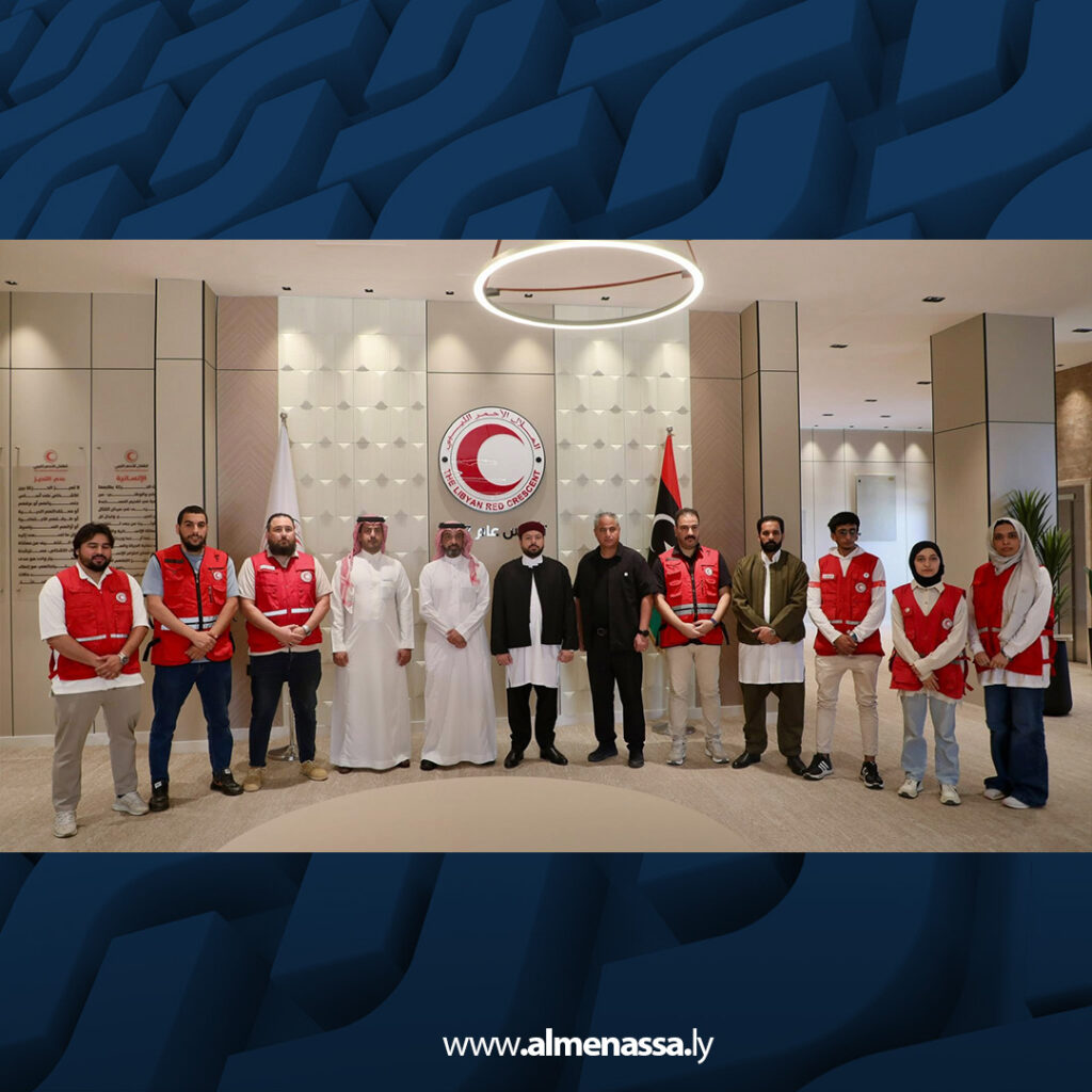 extra Recovered 13.jpg7 13 الأمين العام للهلال الأحمر الليبي يستقبل الأمين العام للمنظمة العربية في أول زيارة للمنظمة إلى ليبيا