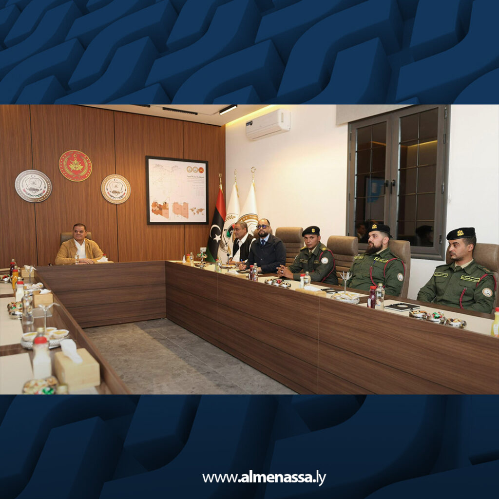 الدبيبة يزور مقر القطاع الحدودي الأول التابع لركن حرس الحدود والأهداف الحيوية 1 extra Recovered 17.jpg2 17 الدبيبة يزور مقر القطاع الحدودي الأول التابع لركن حرس الحدود والأهداف الحيوية