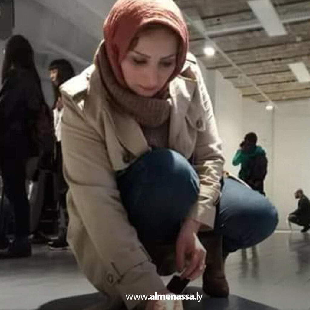 extra Recovered 2.jpg1 2 الفنانة حميدة صقر: التربية الفنية قادرة على تحويل المجتمع… والإبداع هو الهواء الذي أتنفسه