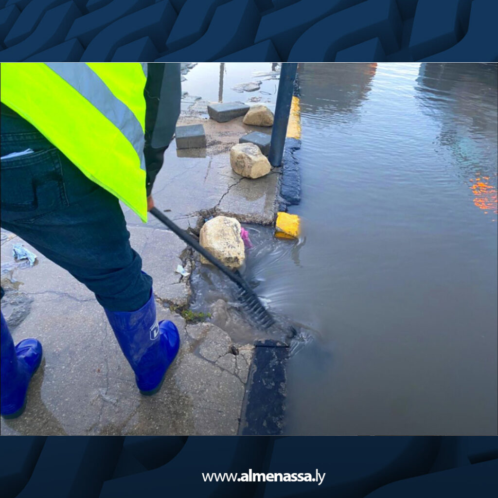 extra Recovered 24 لجنة أزمة الصرف الصحي بطرابلس تبدأ عملها ميدانيا وتؤكد انسياب حركة المرور دون تعطل