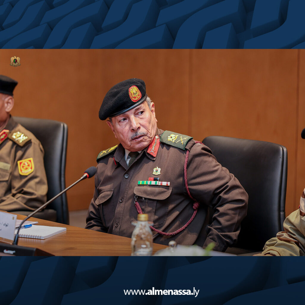 extra Recovered 25.jpg4 25 نائب القائد العام يجتمع مع رئيس هيئة العمليات وآمري المناطق العسكرية