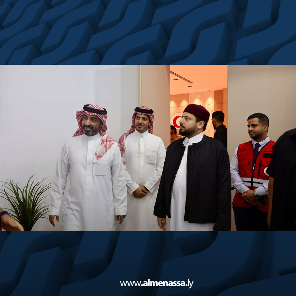 extra Recovered 35.jpg2 35 الأمين العام للهلال الأحمر الليبي يستقبل الأمين العام للمنظمة العربية في أول زيارة للمنظمة إلى ليبيا