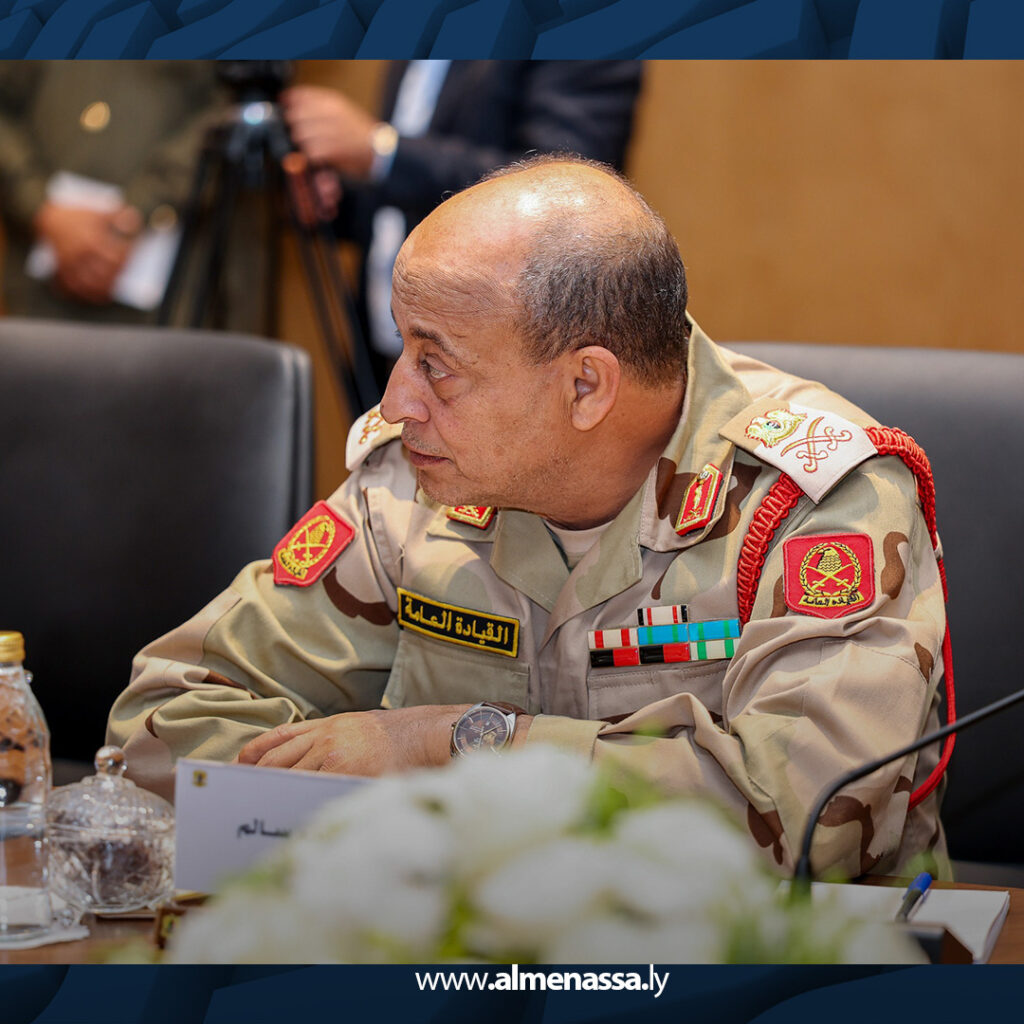 extra Recovered 4.jpg13 4 نائب القائد العام يجتمع مع رئيس هيئة العمليات وآمري المناطق العسكرية
