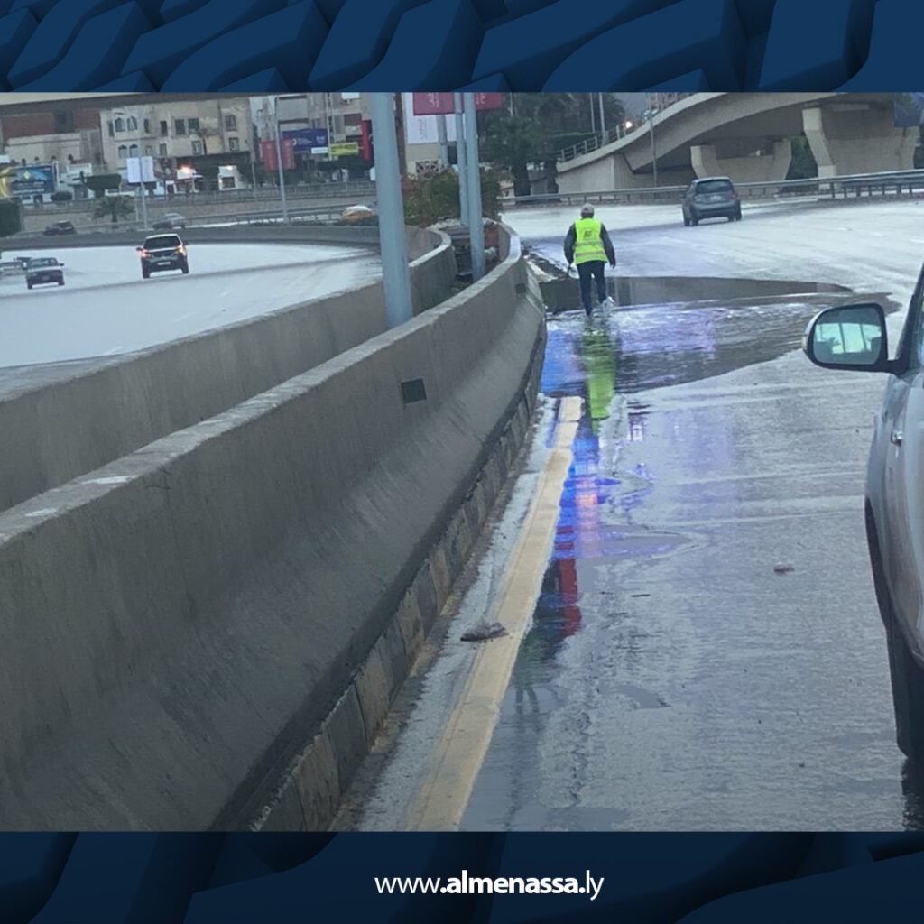 extra Recovered 53.jpg4 53 لجنة أزمة الصرف الصحي بطرابلس تبدأ عملها ميدانيا وتؤكد انسياب حركة المرور دون تعطل