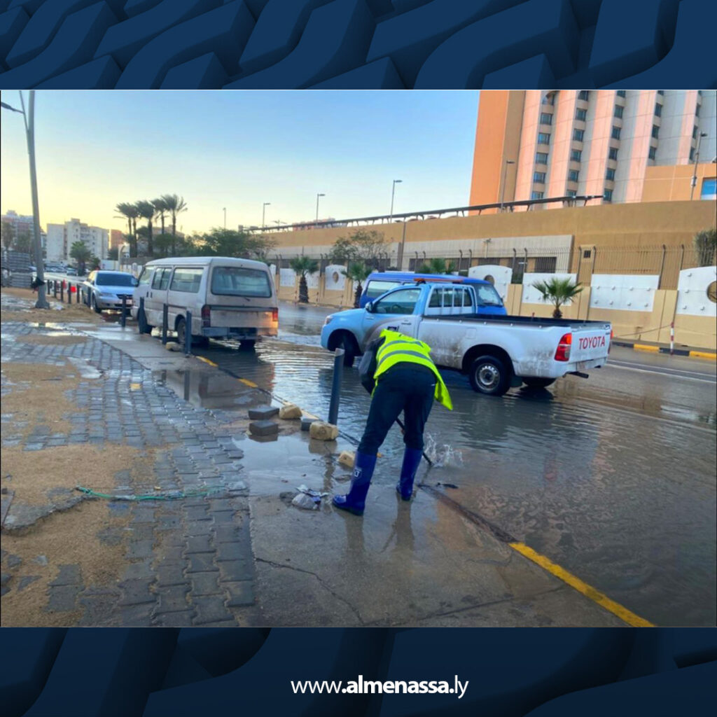 extra Recovered 68.jpg3 68 لجنة أزمة الصرف الصحي بطرابلس تبدأ عملها ميدانيا وتؤكد انسياب حركة المرور دون تعطل