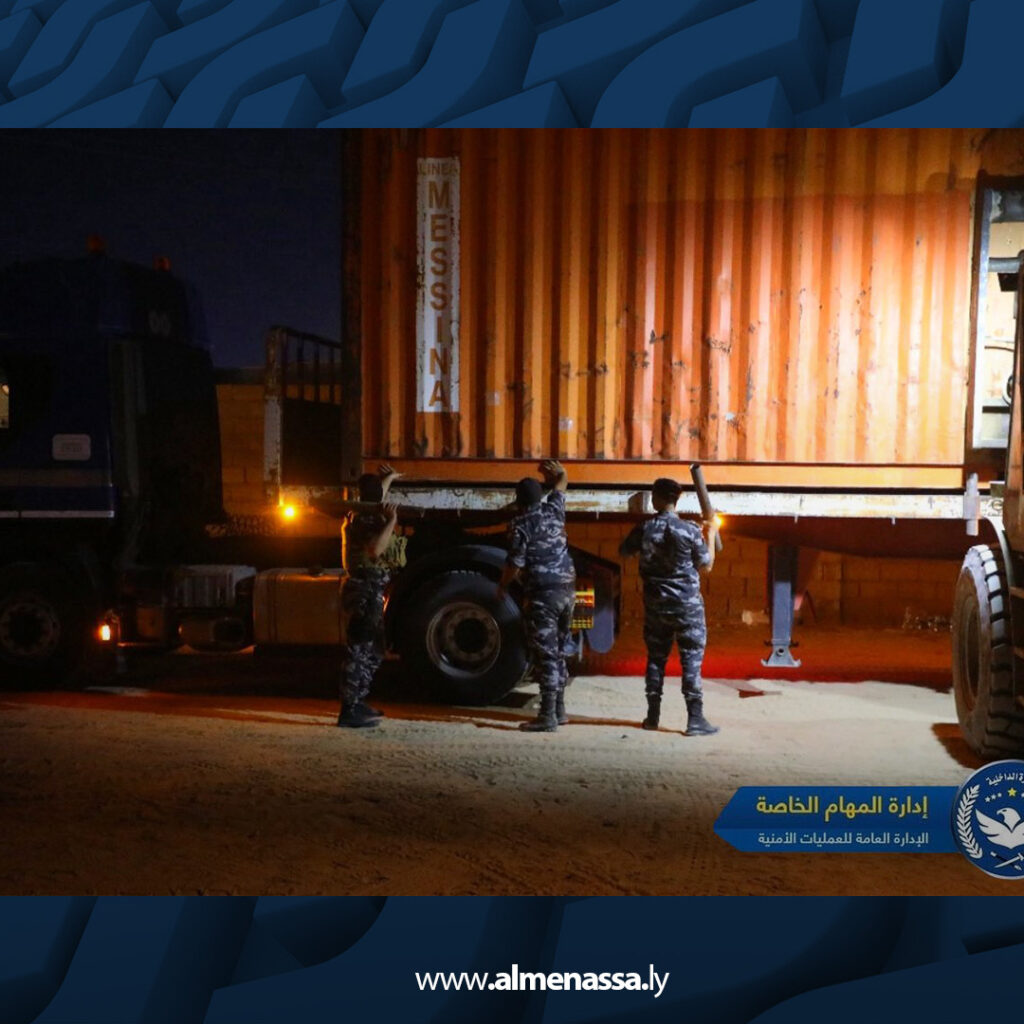 extra Recovered.jpg03 ضبط 59 حاوية محملة بقوارب ومحركات مخصصة لعمليات التهريب داخل مصراتة