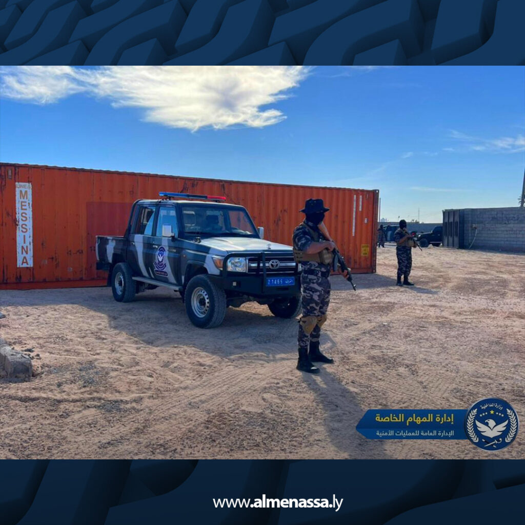 extra Recovered.jpg04 ضبط 59 حاوية محملة بقوارب ومحركات مخصصة لعمليات التهريب داخل مصراتة