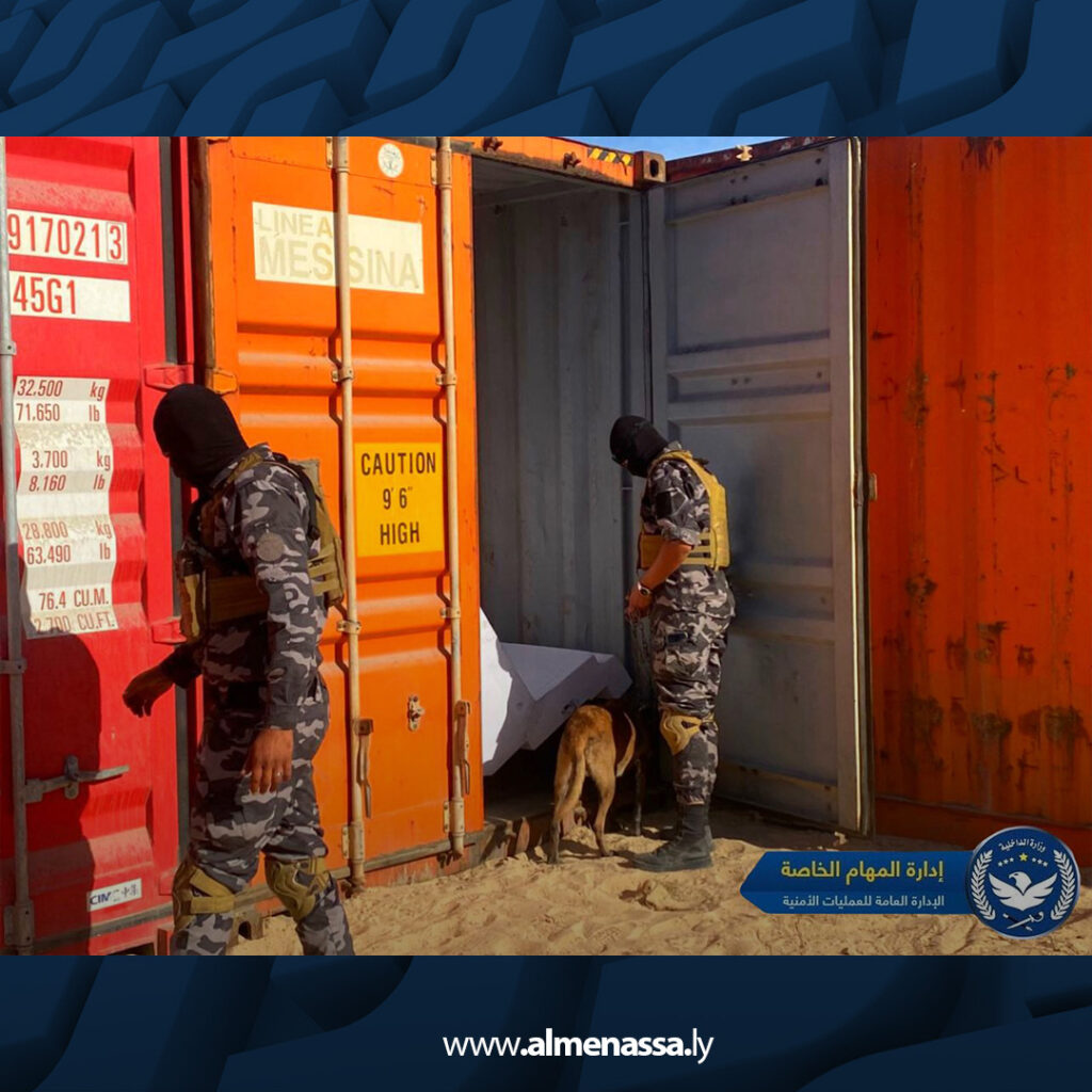 extra Recovered.jpg05 ضبط 59 حاوية محملة بقوارب ومحركات مخصصة لعمليات التهريب داخل مصراتة