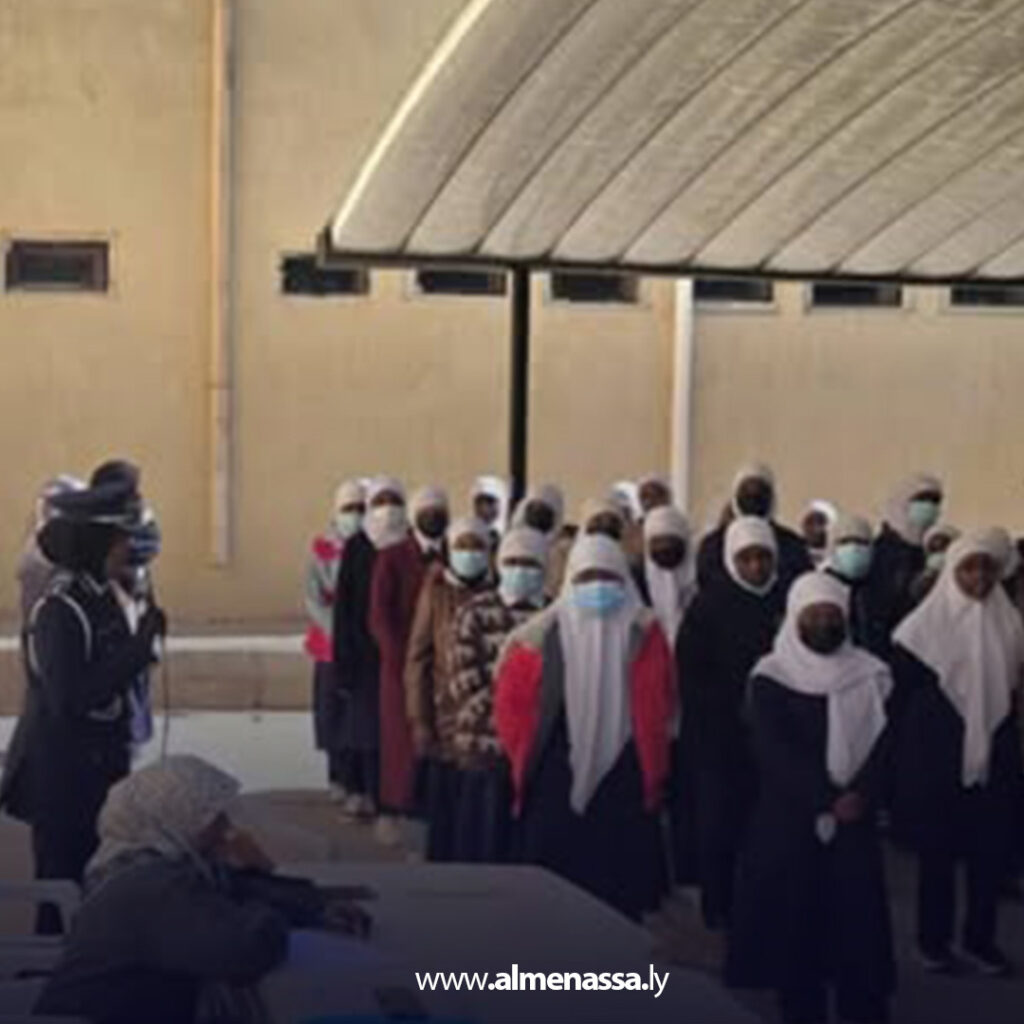 2 توعية الطلاب بمخاطر المخدرات ضمن حملة أمنية اجتماعية بمرزق