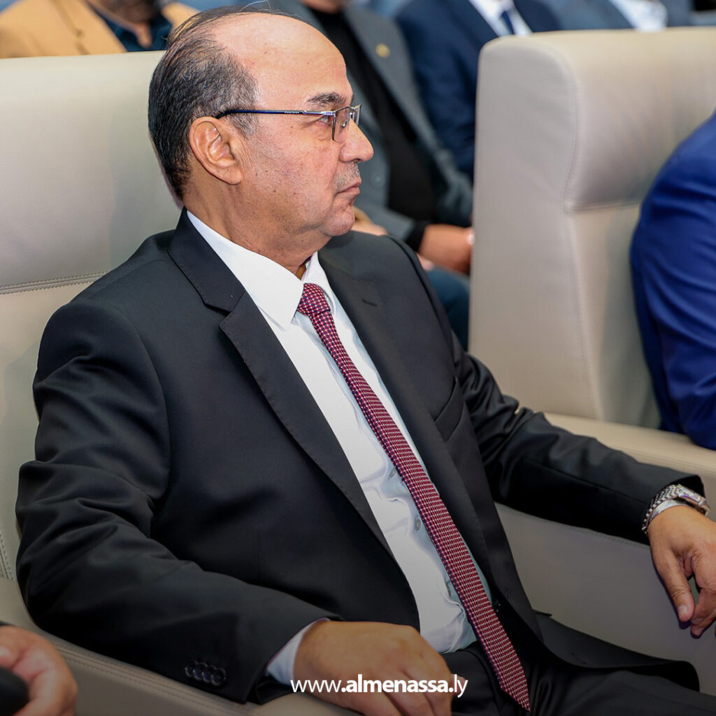 Extra 1.jpg111111111 1 نائب القائد العام للقوات المسلحة يشارك في مراسم أداء القسم للمجالس البلدية المنتخبة