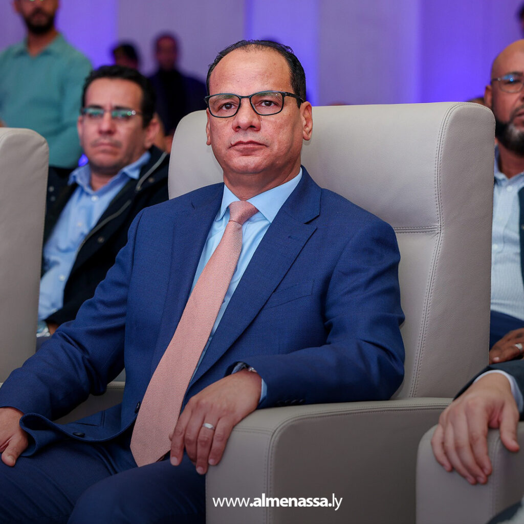 Extra 1.jpg111111111111 1 نائب القائد العام للقوات المسلحة يشارك في مراسم أداء القسم للمجالس البلدية المنتخبة