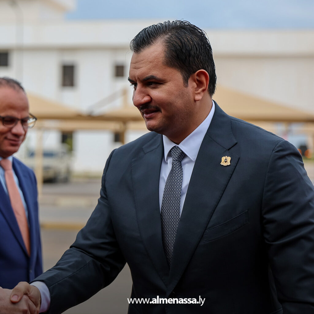 Extra 1.jpg1111111111111 1 نائب القائد العام للقوات المسلحة يشارك في مراسم أداء القسم للمجالس البلدية المنتخبة