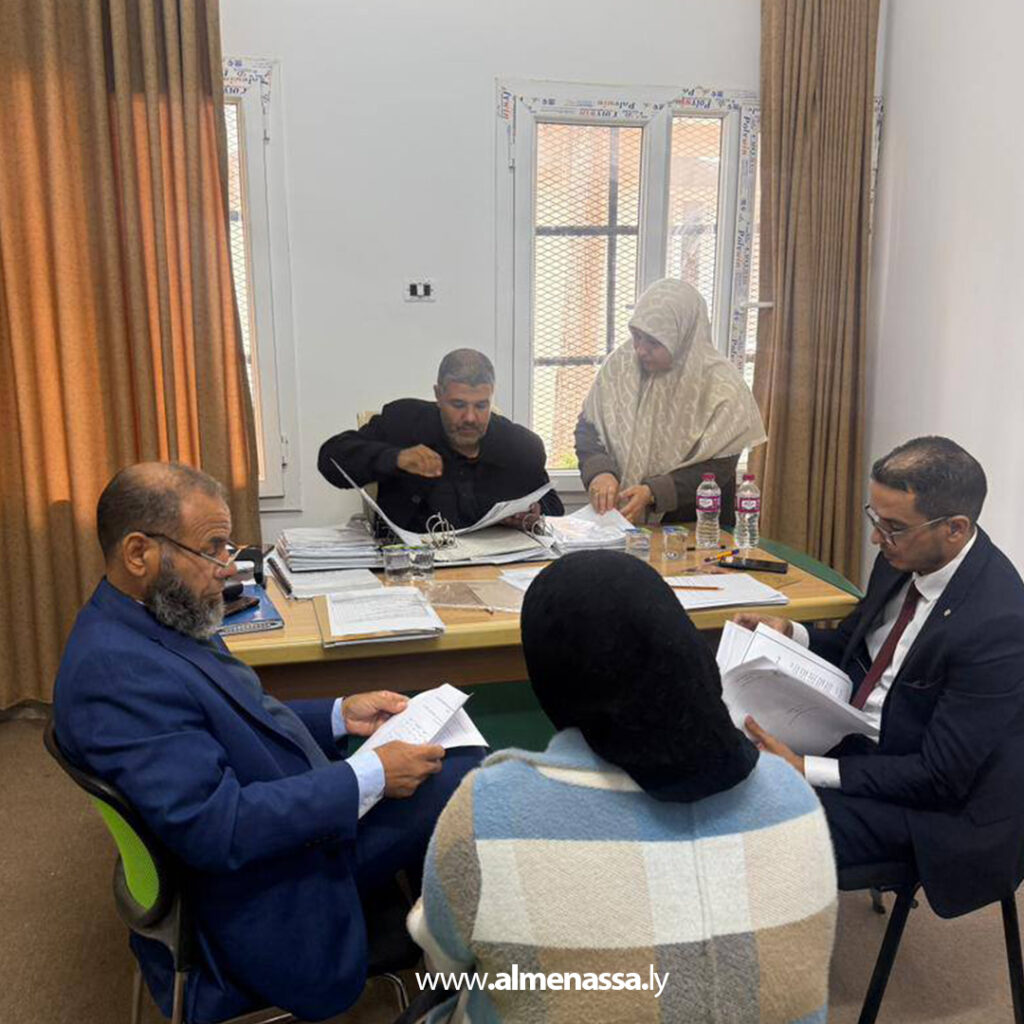 Extra 100 فريق التدقيق بالمركز الوطني لضمان الجودة يزور كلية العلوم السياسية بجامعة الزاوية