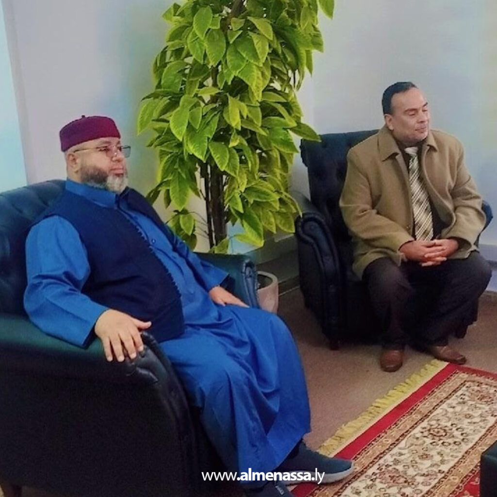 Extra 103 وفد قبيلة العواقير يزور وزير الخدمة المدنية ويؤكد دعمه لجهود الإصلاح الإداري